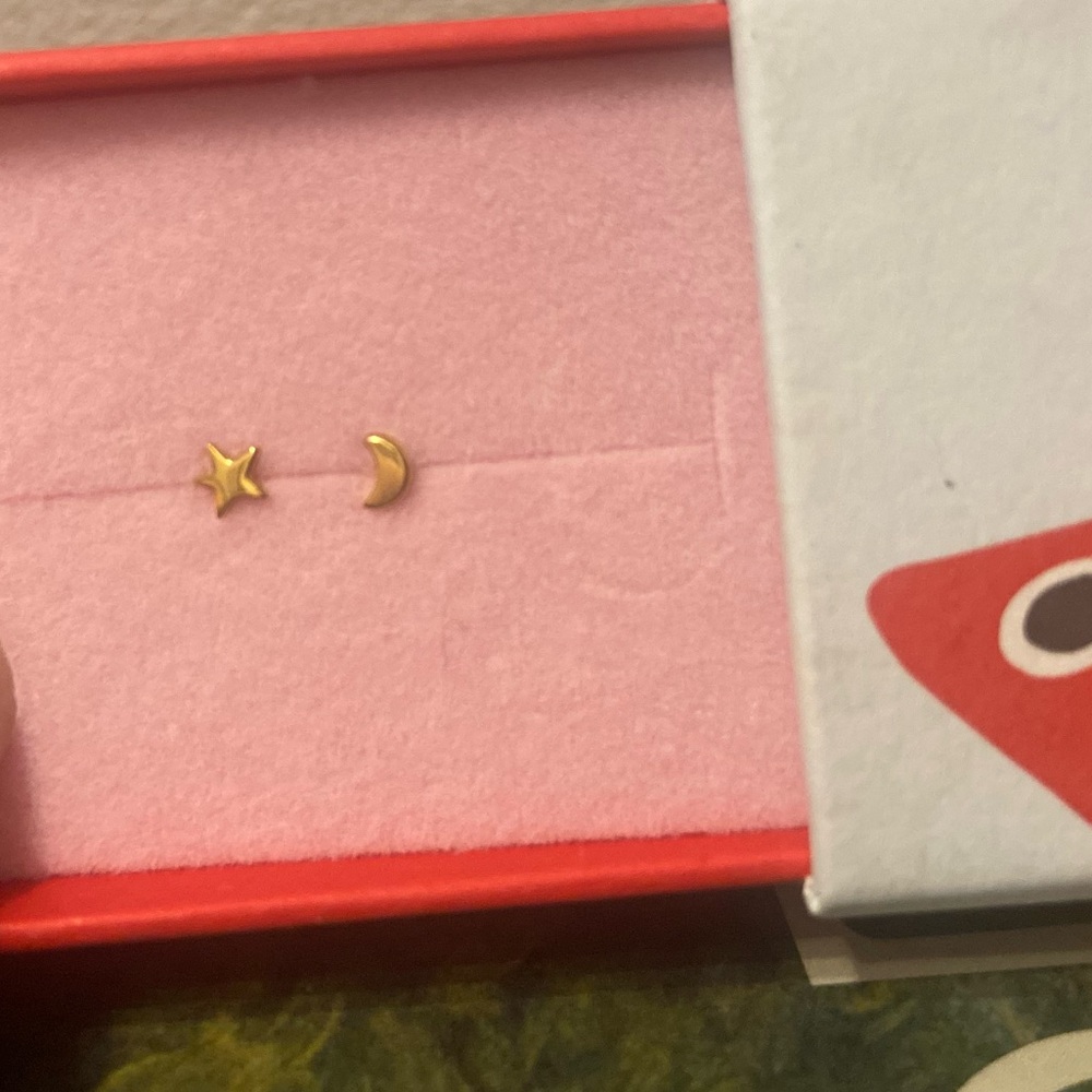Maison Miru star & moon gold nap earrings
